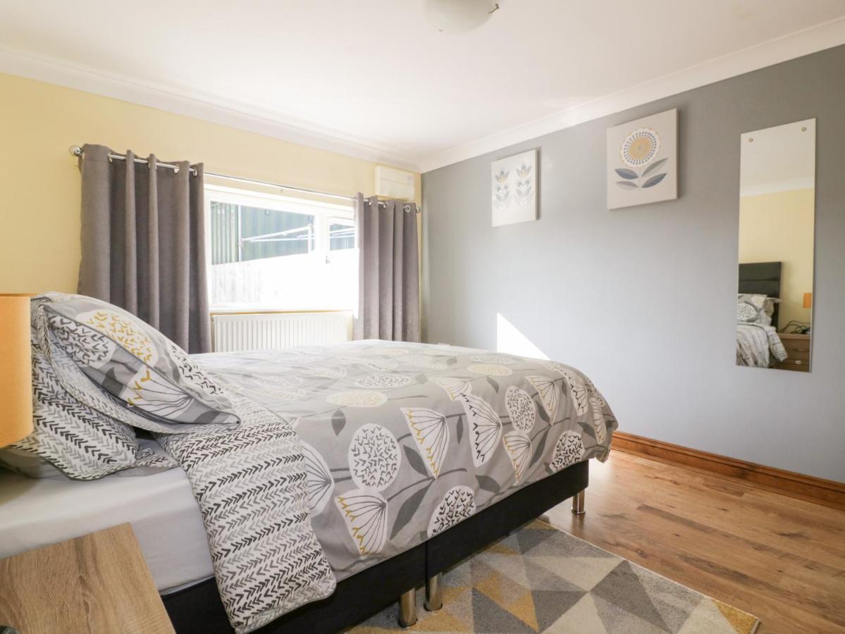 Lower Brambleside Труро Экстерьер фото
